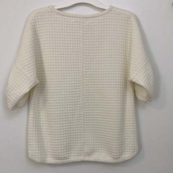 Max Studio Cream Knit top Size Small - Picture 2 of 5